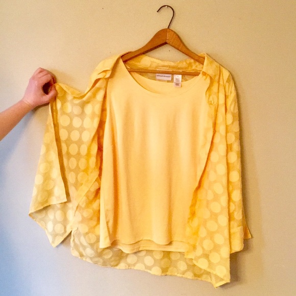 Springtime Blouse & Cami Set - Picture 2 of 5